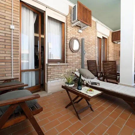 Apartment Luxury San Pietro